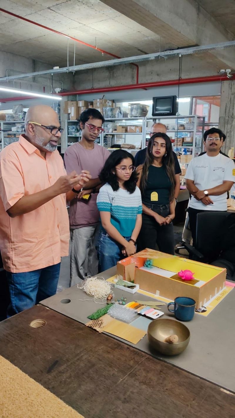Futuring: A Material Futures Workshop, group session with materials and prototypes